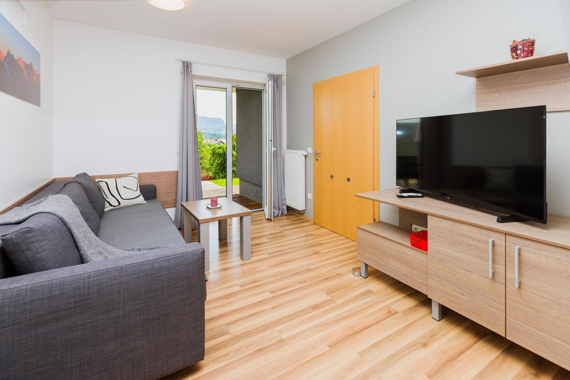 Modern Apartment Bled Ngoại thất bức ảnh